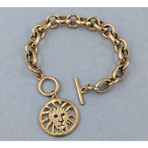 Anne Klein Bracelet Lion Head Cutout Toggle Clasp Lightweight 6.5" Gold Tone